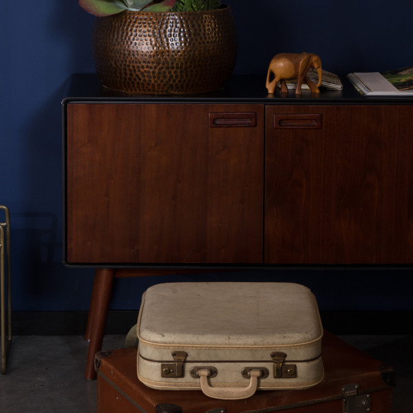 vorst gemakkelijk te kwetsen Nodig uit Dutchbone Juju | Vintage dressoir donker hout 4300004 | LUMZ